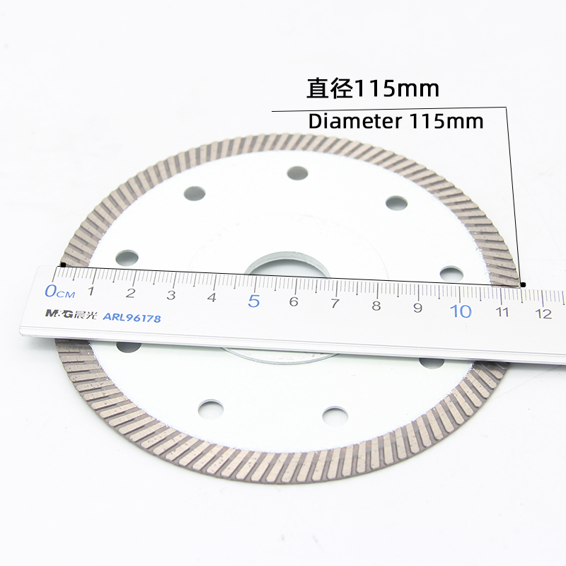 115 Ceramic blade with reinforcing flange and small corrugation